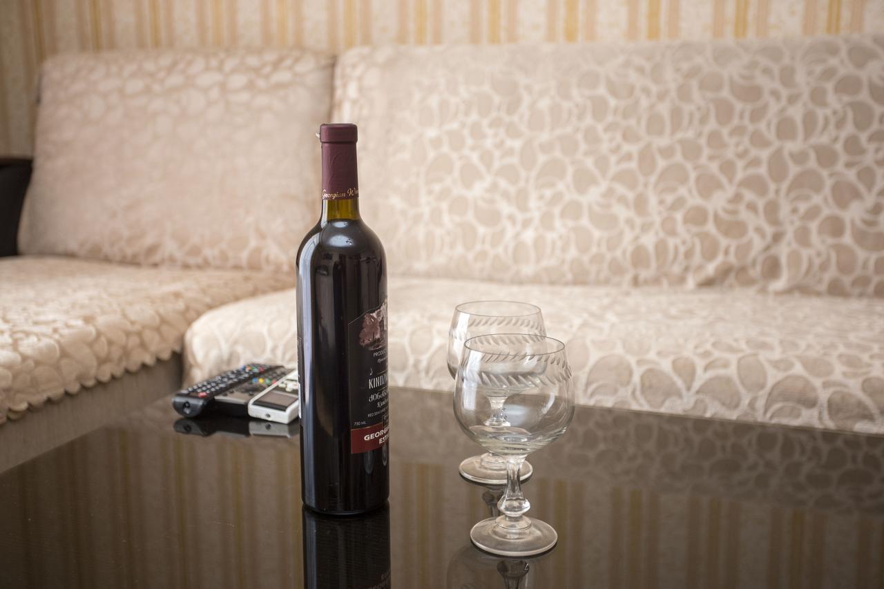 Apartment On Sherif Khimshiashvili Street 15B Batumi Exterior photo
