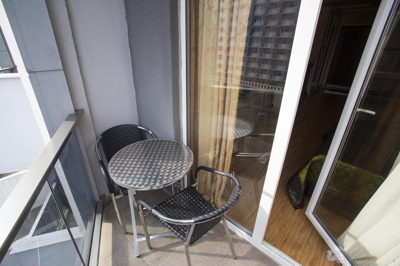 Apartment On Sherif Khimshiashvili Street 15B Batumi Exterior photo